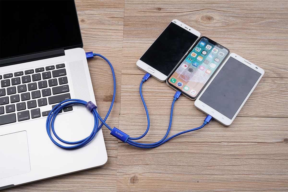 Das Aufladen eines Mobiltelefons scheint eine einfache Angelegenheit zu sein, aber wenn Sie einen USB-Anschluss verwenden, kann dies zu einer Entladung des Akkus führen.