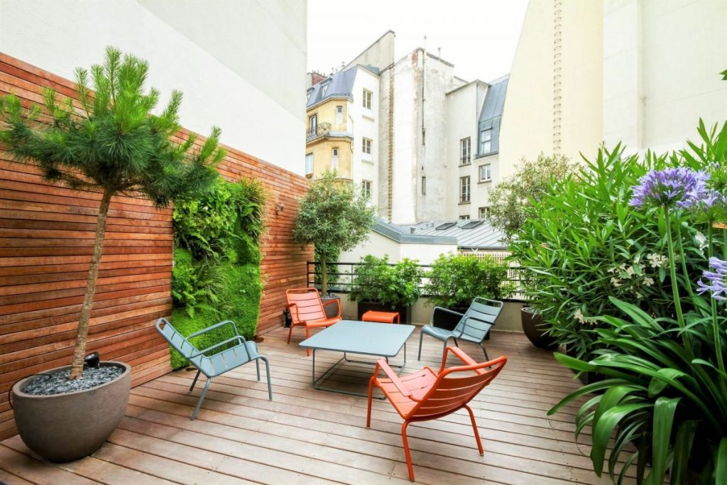 7 Möglichkeiten, Ihre kleine Terrasse in Ihren Lieblingsplatz im Haus zu verwandeln.