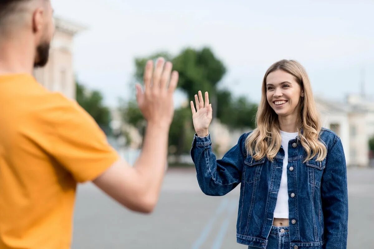 Was bedeutet es laut Psychologie, die Namen bestimmter Personen zu vergessen?