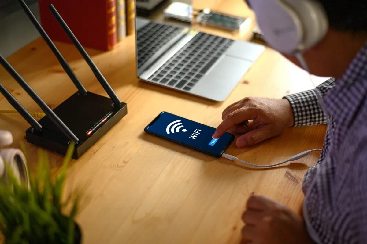 Eine effektive Methode, mit der Sie auch bei einem Stromausfall mit Ihrem WLAN-Heimnetzwerk verbunden bleiben