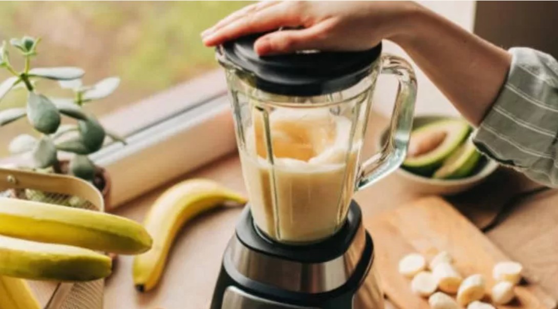 Bananenschalen und Wasser mit Backpulver: Warum wird diese Mischung empfohlen und wozu dient sie?